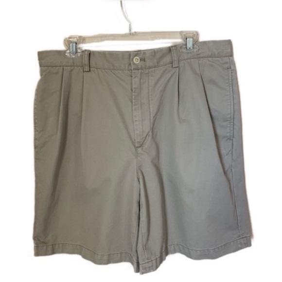 Vineyard Vines Other - Vineyard Vines Khaki Shorts Size 34